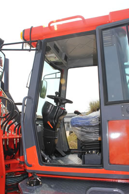 Wheel loader 1650 cab from left side